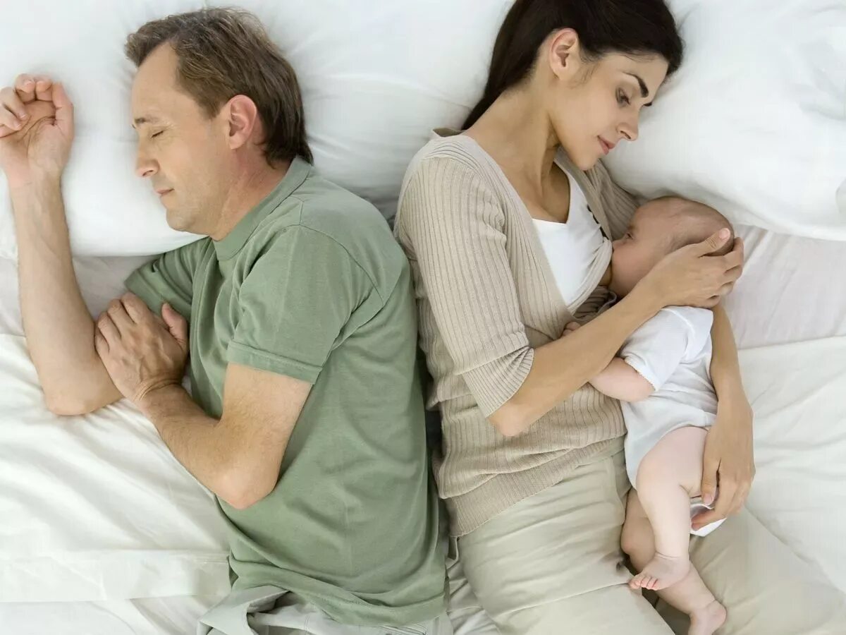 Совместный сон. Позы для совместного сна с новорожденным. Безопасные позы для совместного сна. Безопасные позы для совместного сна с новорожденным.
