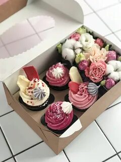 Капкейки в коробке