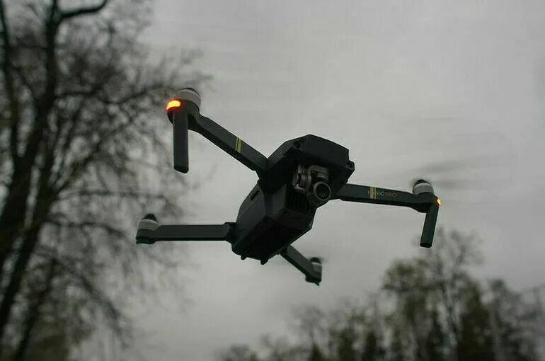 Дроны летают над москвой. Дроны беспилотники в москве. Украинский бпла uj-22 airborne. Елабуга дрон. Дрон над мкадом.