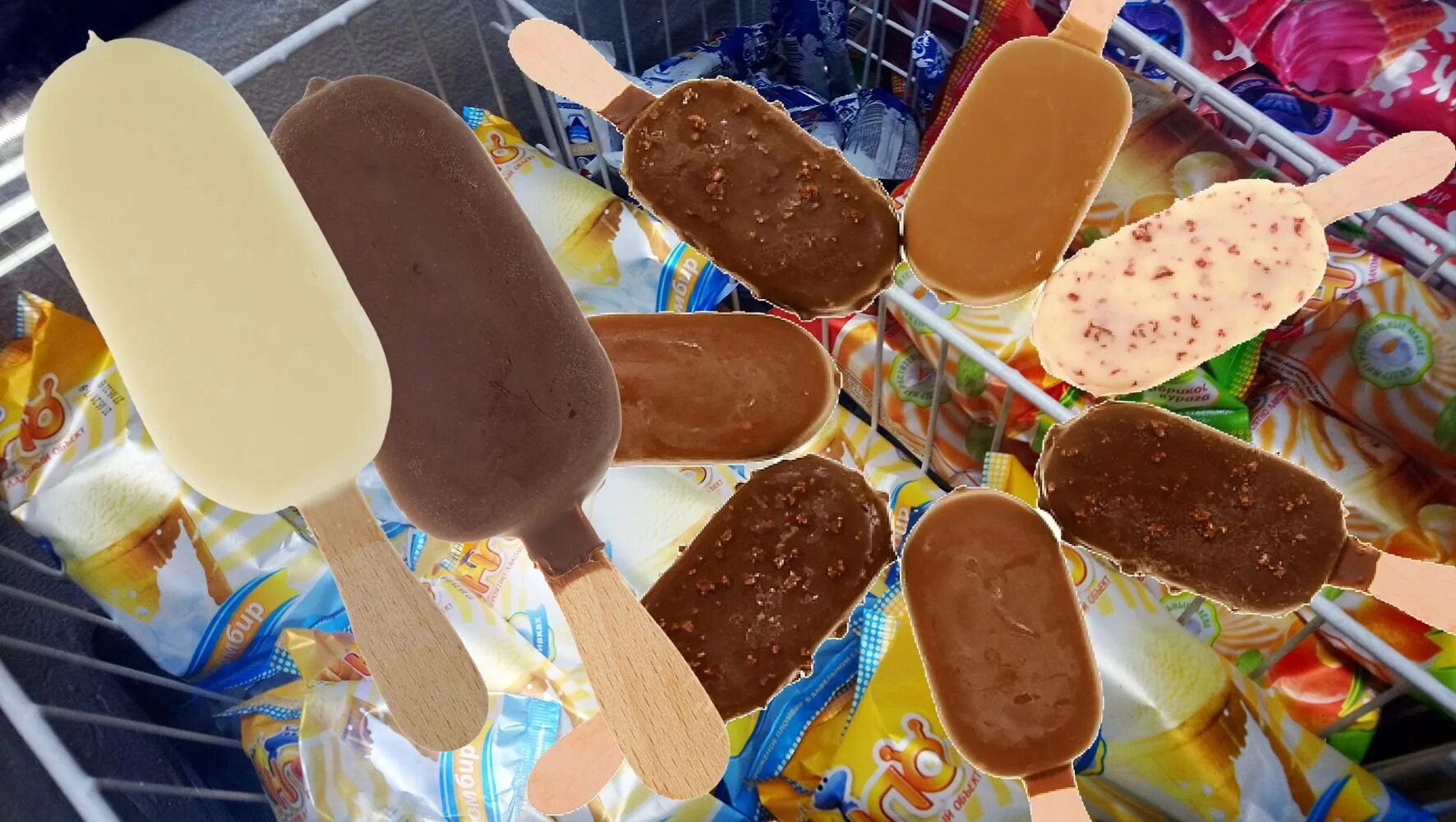 Эскимо год. Международный день эскимо 24 января. Мороженое на палочке. Мороженое эскимо на палочке. Шоколадное мороженое на палочке.