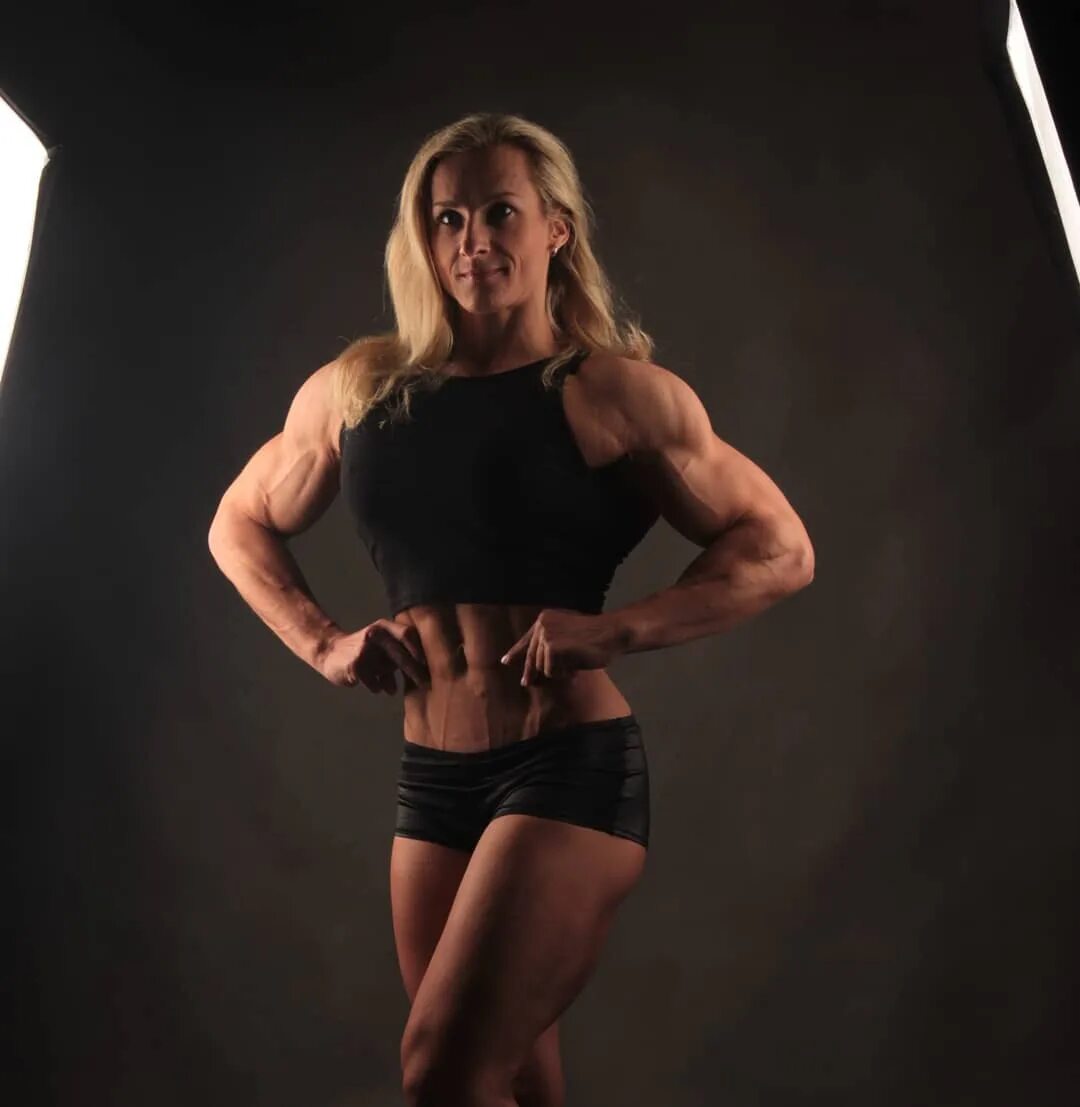 Ленка комлева. Lenka ferencukova. lenka ferencukova muscle. ленка ференкукова бодибилдинг. lenka (2722).