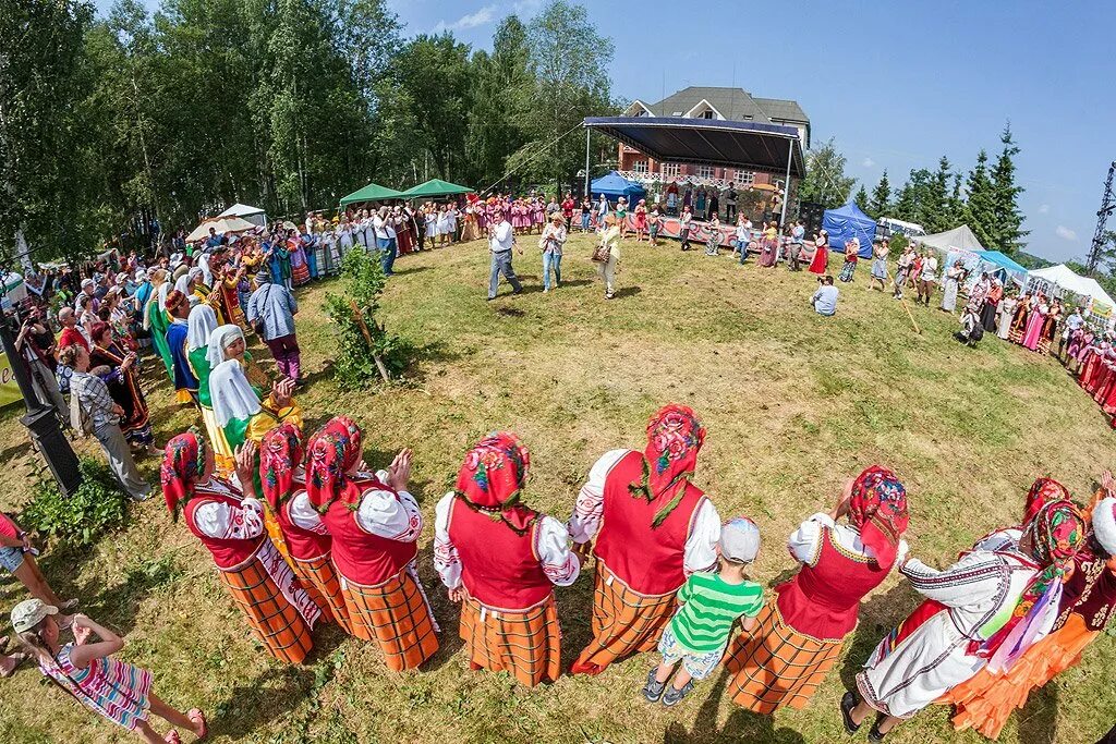село демарино бажовский фестиваль. фестиваль традиционной кухни народов южного урала «крынка». государственный ансамбль танца урал. бажовский фестиваль челябинск. фестивали южного урала.