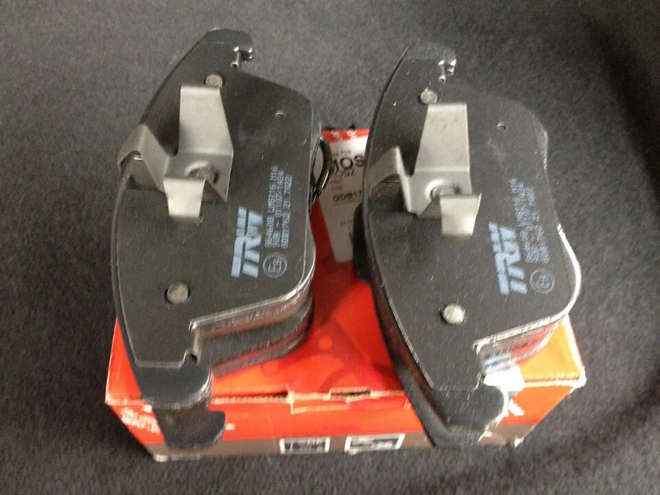 тормозные колодки volkswagen tiguan 2. оригинальные колодки тигуан. задние тормозные колодки фольксваген тигуан 2019. фольксваген тигуан 2016г колодки передние артикул. оригинальные колодки тигуан.