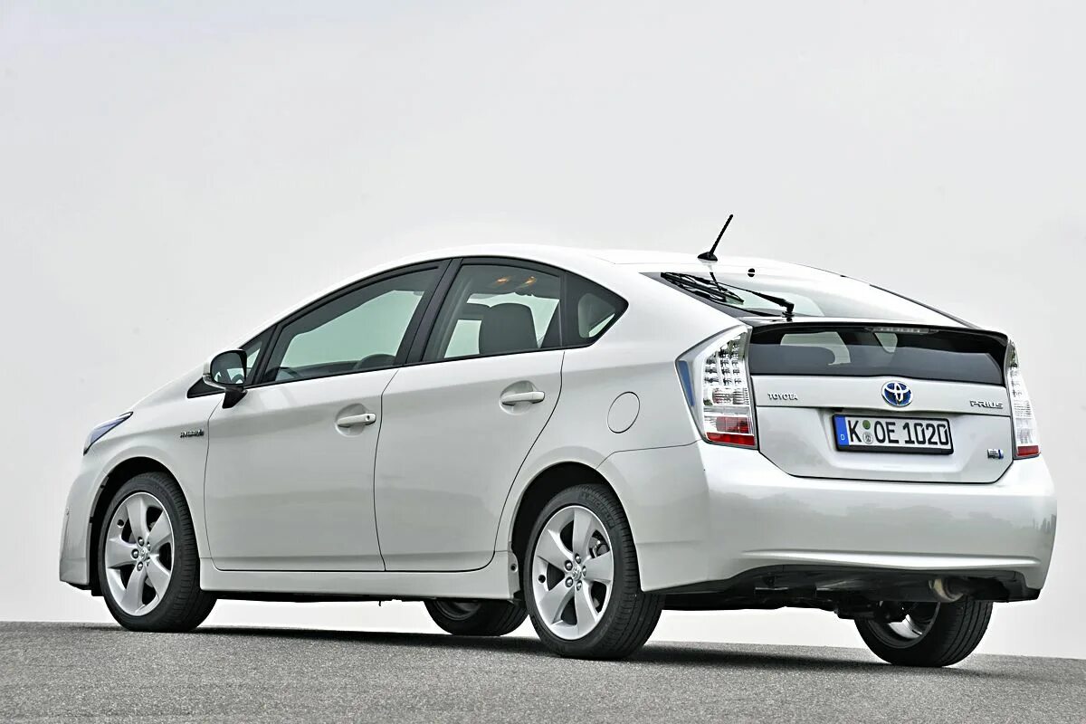 Toyota Prius 2007. Тойота Приус 2007 года. TPMS Toyota Prius 2007. Тойота Приус 2013. Почему тойота приус