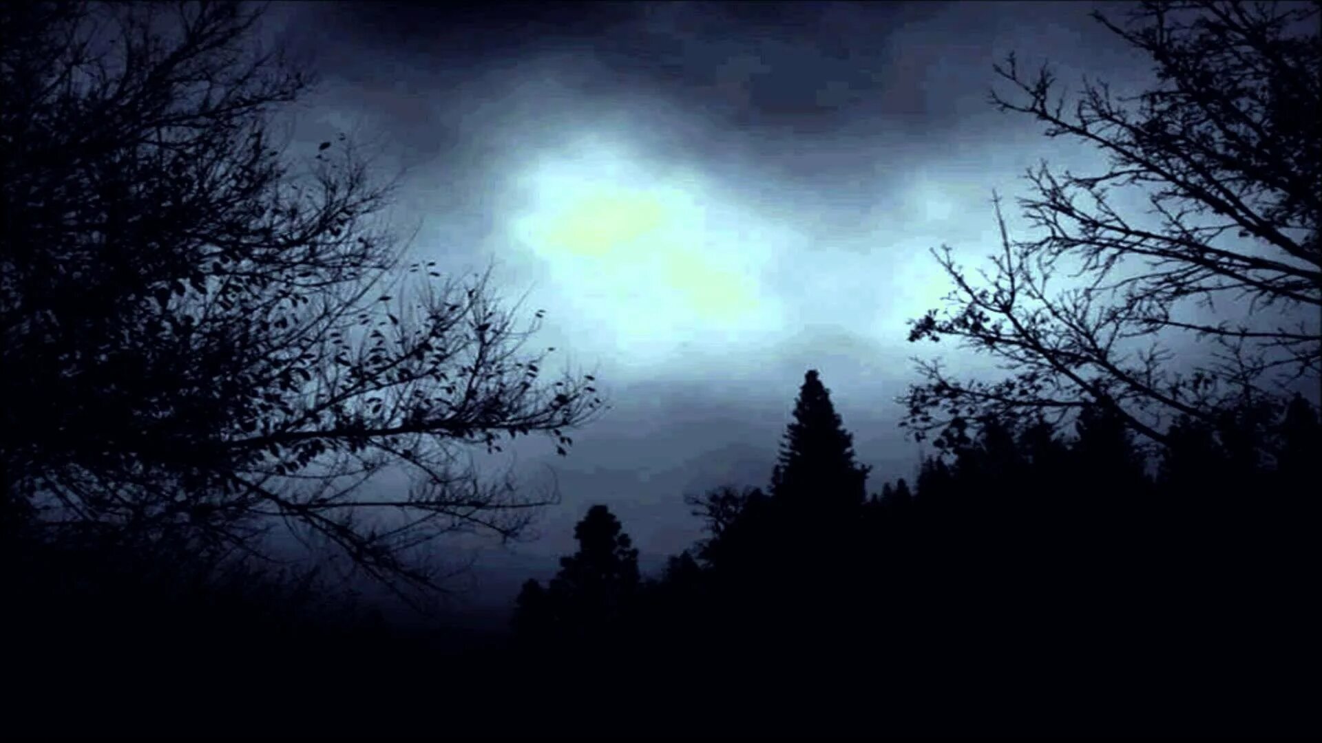 Черное небо. Тучи ночью. Тучи эстетика. Мрачное небо. Магический туман.