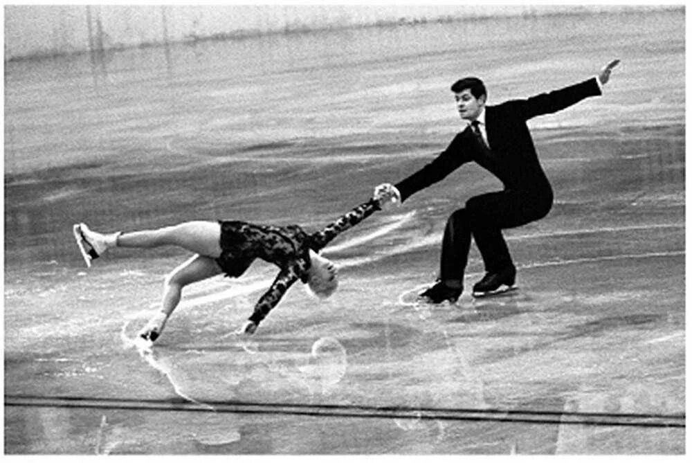 Фигурное катание начало. Зимние олимпийские игры 1924 фигурное катание. Фигурное катание вена 1882. Андре жоли и пьер брюне. Фигурное катание дети тренировка.