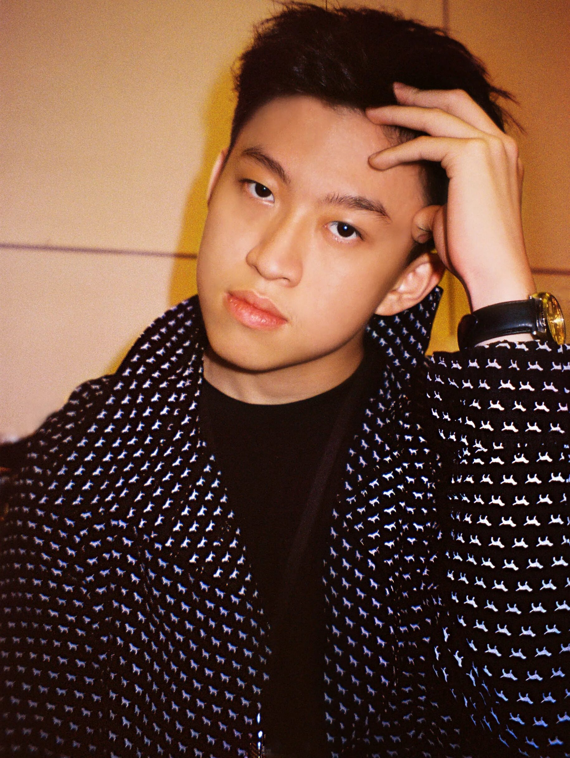 Act up rich. Rich brian. Act up rich brian, earthgang. Rich chigga. Rich brian history.