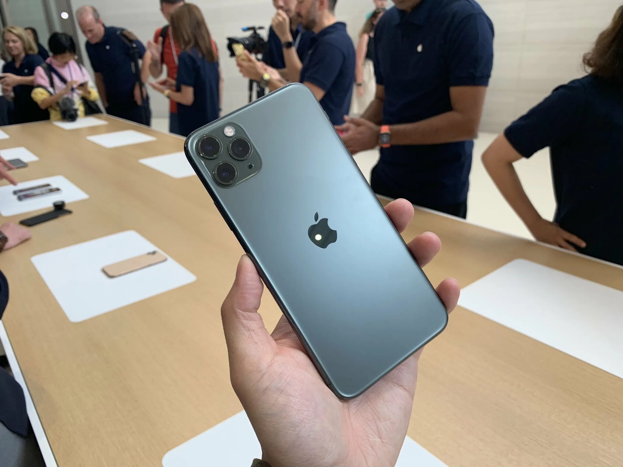 самый айфон 11. айфон 11 про макс 64 гб. Apple iphone 11 pro новый. Iphone 11 и iphone 11 pro. Iphone 11 pro pro max.