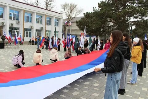 9 лет крыма
