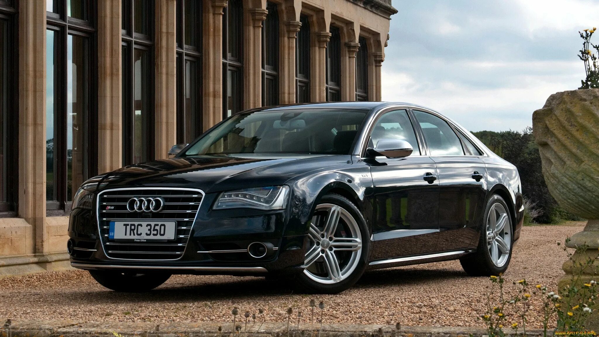 Ауди оцинкованная. Машина Ауди а8 черная. Audi s8 d4 2012. Audi a8 d4. Audi a8 RS 8 2012.