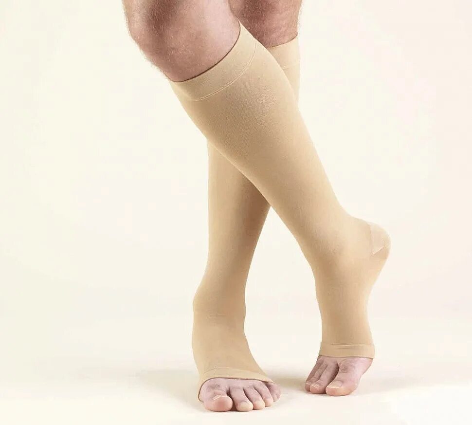 Эластичные гольфы. Гольфы компрессионные Jobst Classic Medical Compression stockings. Чулки компрессионные Jobst Classic Medical Compression stockings. Варикозное расширение вен компрессионные чулки. Компрессионные гольфы для мужчин Экотен 215.