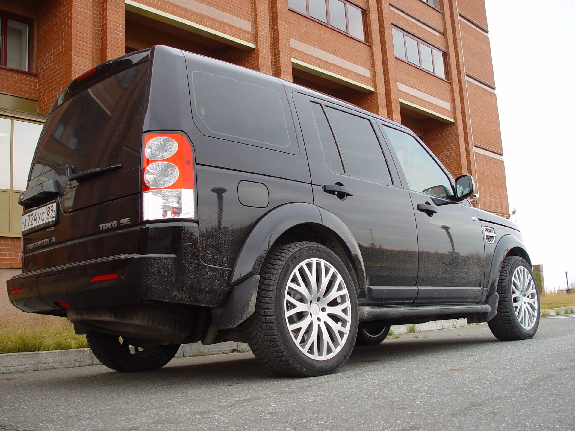 Ленд ровер 4 черный. Диски ленд ровер дискавери 2. Land rover discovery 5 r19. Land rover discovery 4 r20. Land rover discovery 3 r22.