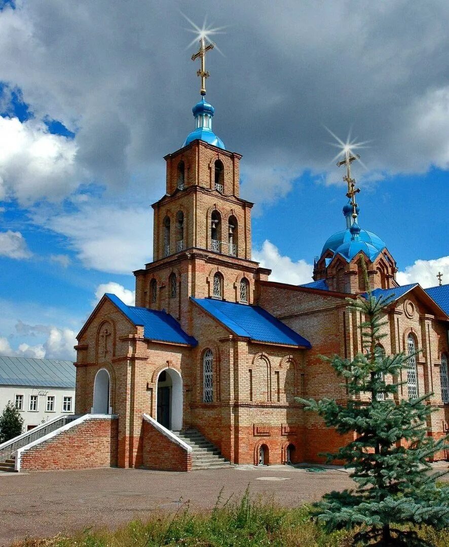 Погода в мелеузе. Казанский храм Мелеуз. Храм Казанской Божьей матери Мелеуз. Храм в Леузе Башкортостан. Башкортостан, г.Мелеуз.