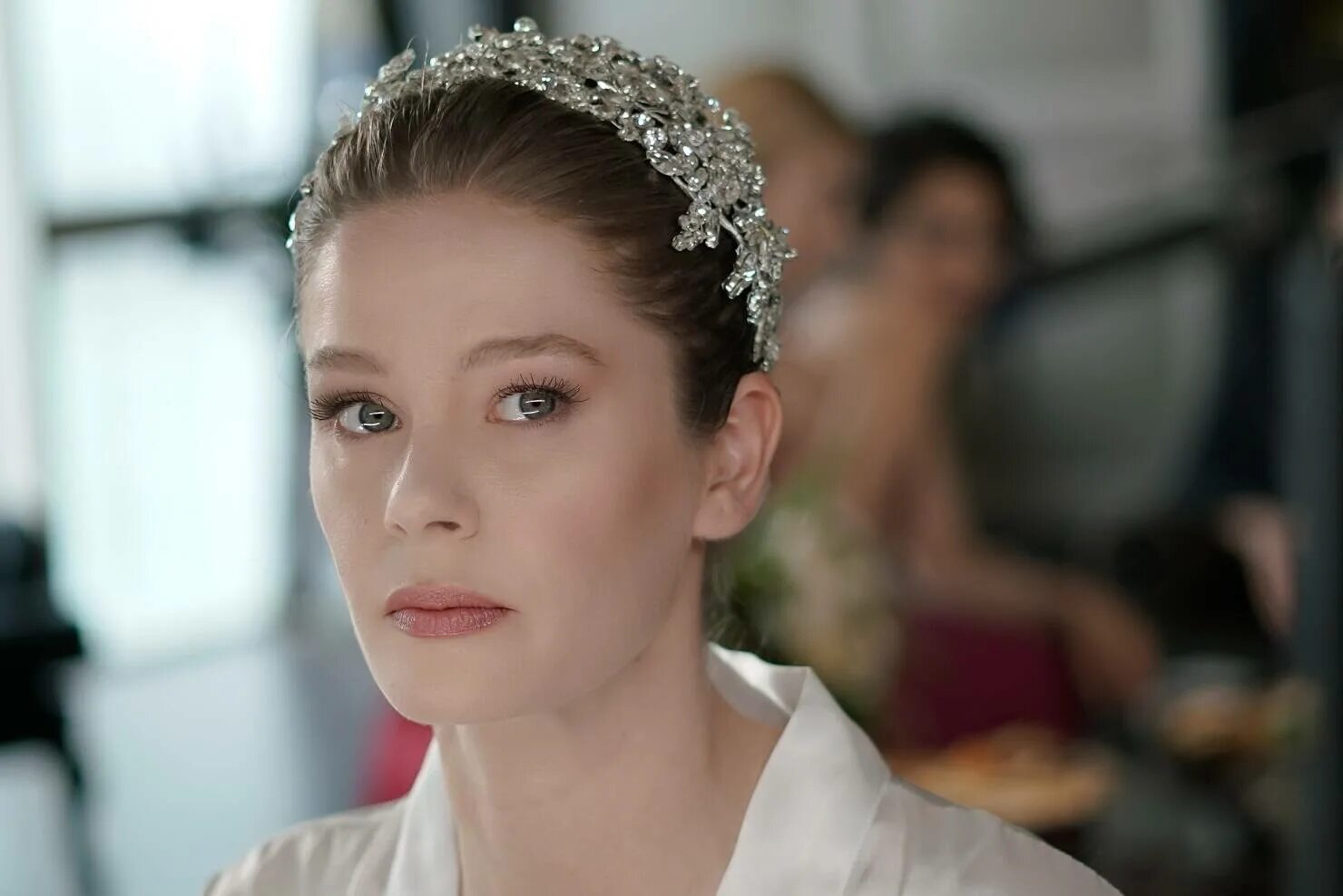 Смерть девушек в турецких сериалах. Turkru. Девушка за стеклом турецкий сериал. За стеклом турецкий сериал. Джихангир джейхан.