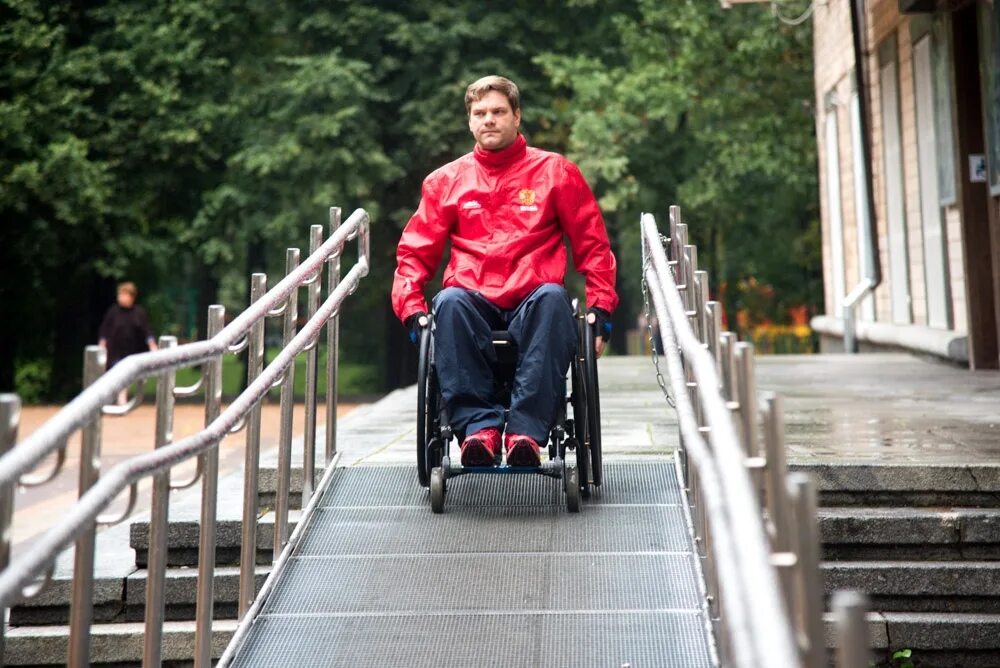 Безбарьерную (доступную) среду. Доступная среда для инвалидов. Доступная среда алтайский край. Для инвалидов. Доступная среда для инвалидов оборудование.