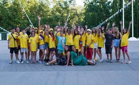Сколько смен в лагере орленок