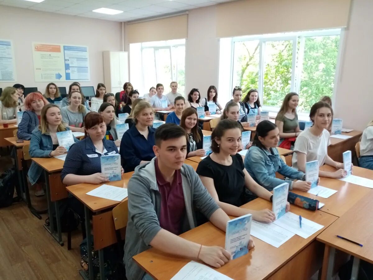 Гсгу первокурсники. Лидер коломна студентам. Гсгу студенту. Гсгу москва. Гсгу государственный социально-гуманитарный университет.