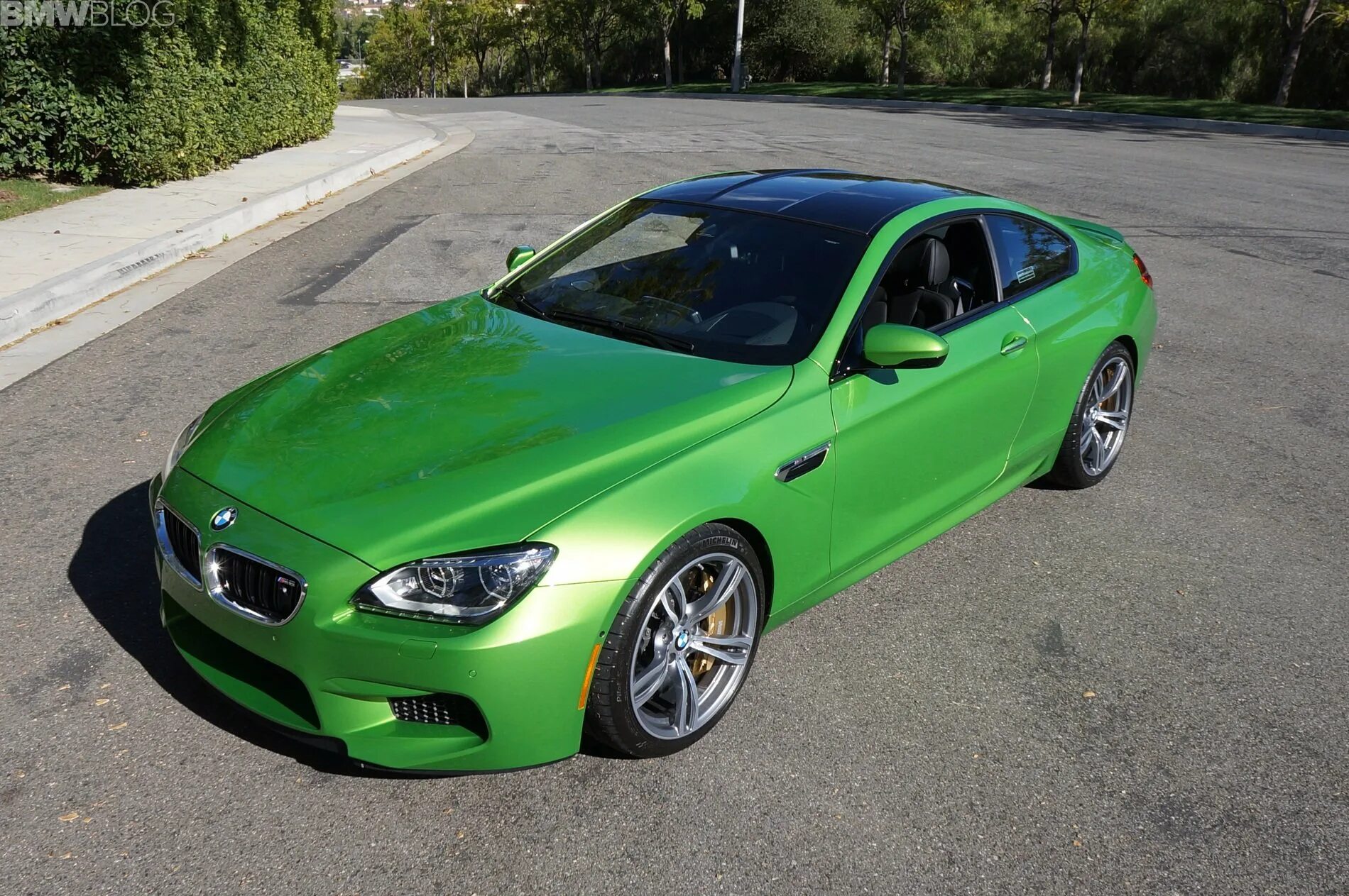 BMW m6 Green. BMW m6 зеленая. Зеленая BMW f13. BMW M Green купе.