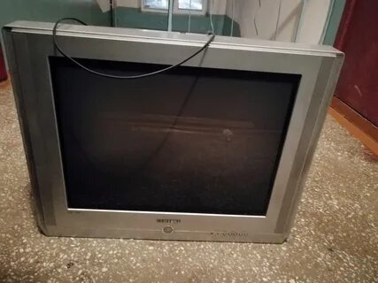 Диагональ 72 см