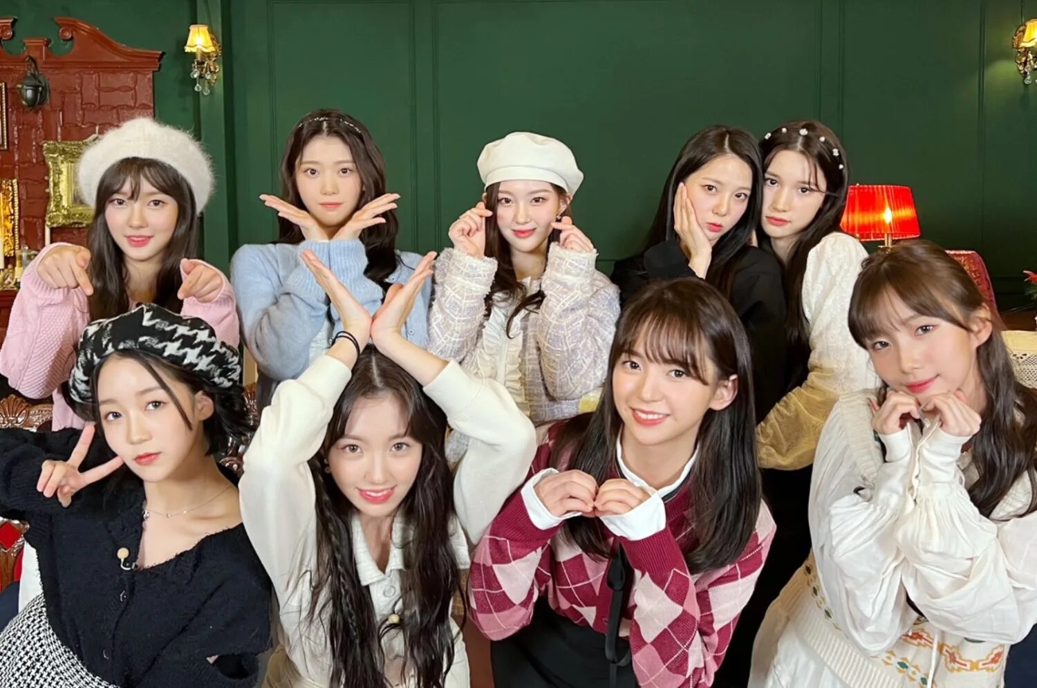 В каком году дебютировала группа. Kep1er kpop участницы. kep1er группа корейская. кеплер группа корея. кеплер группа участницы.