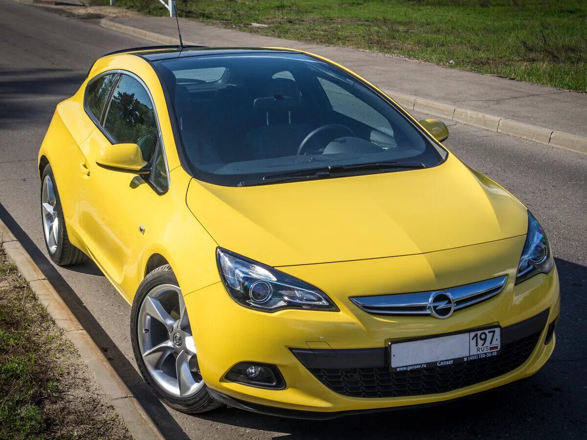 Opel astra opc. Opel astra gtc 2011. J gtc. 8 механика. Opel astra gtc 2012.