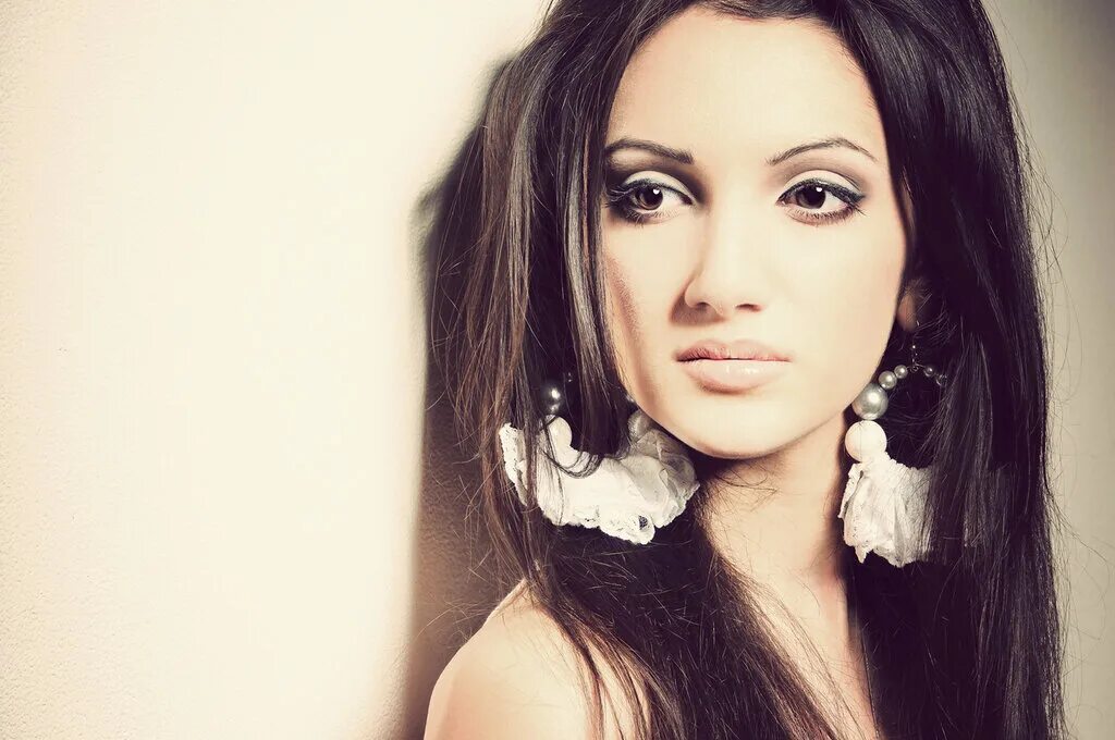 алиса хочу женщину