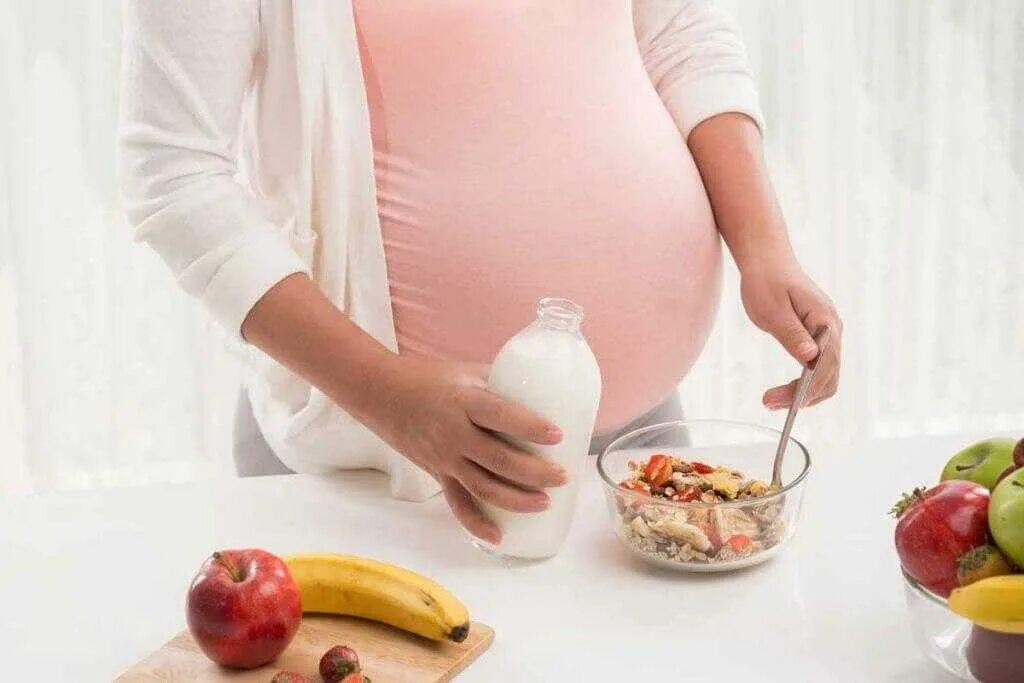 Продукты первый триместр. Питание беременной. Еда для беременной. Питание будущей матери.