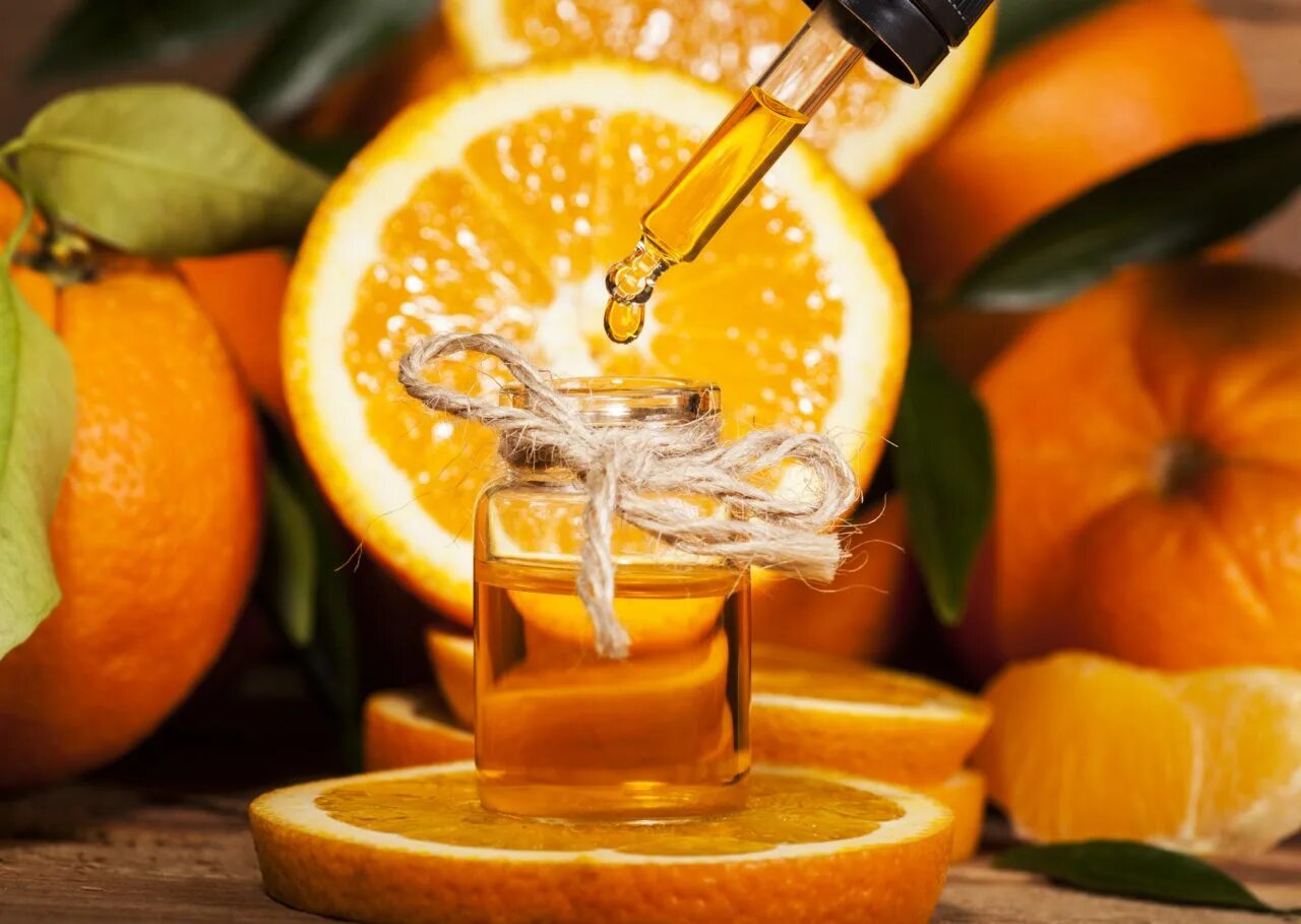 Эфирное масло цитрус. Аромат апельсина. Апельсиновое эфирное масло. Цитрусовые эфирные масла.