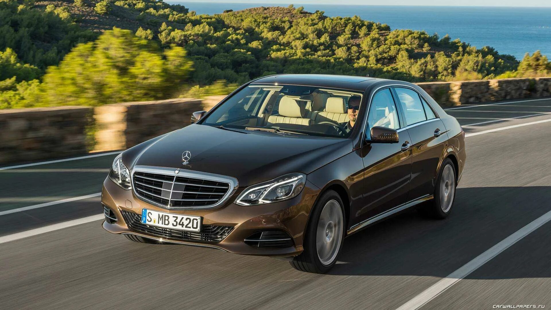Мерседес е тесты. Мерседес бенц e300. мерседес бенц е класс e300. mercedes e300 2013. mercedes benz e300 2014.
