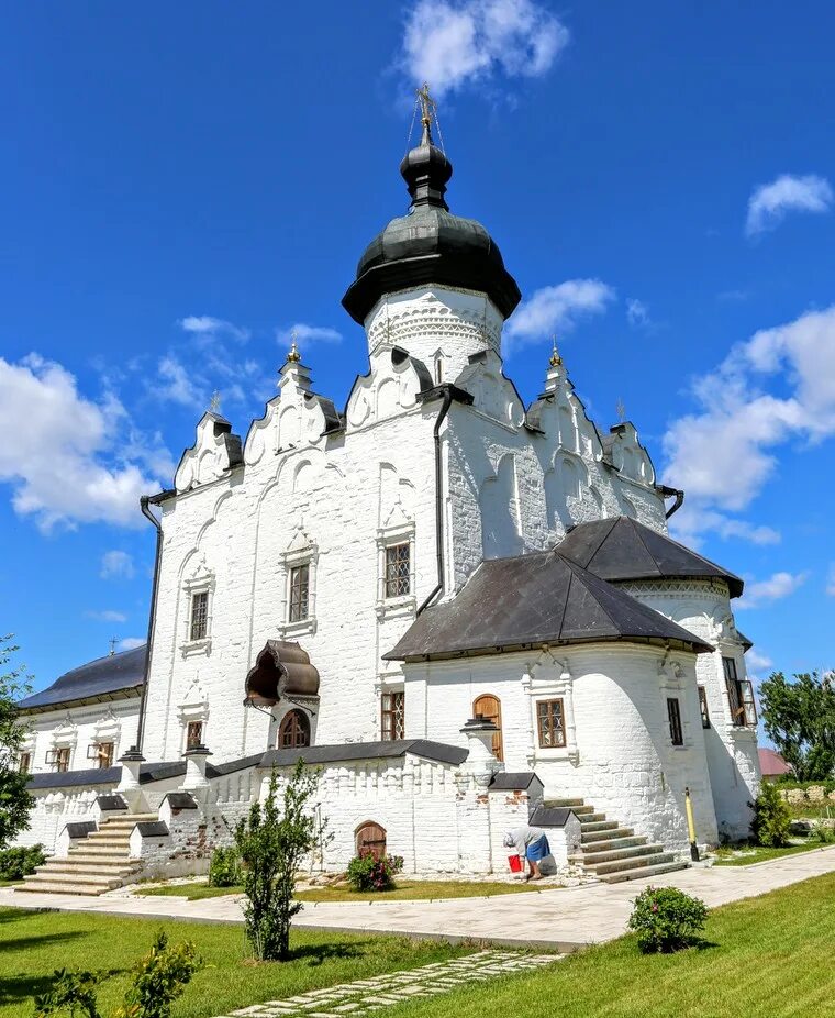 Монастырь успенской богородицы. Успенский монастырь Свияжск. Богородице-Успенский Свияжский монастырь. Успенского монастыря Свияжск.