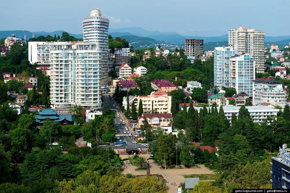 Сколько живет в сочи. Сочи центр города. Сочи Центральный район. Сочи центр вид сверху. Районы центра Сочи.