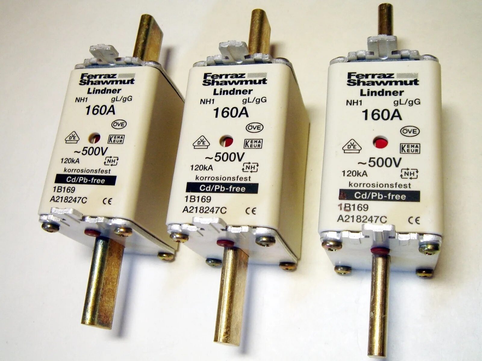 Контактор вакуумный кв1-250-3в3. Квт2-1,14 - 6, 3/1000а контактор вакуумный. Контактор вакуумный кв1,14/400-32-220u-2012-3 (по "север"). 1. Вакуумный пускатель шахты.