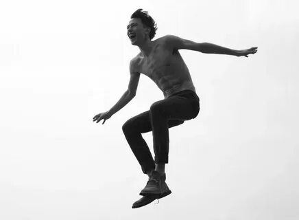 Fly jump человек