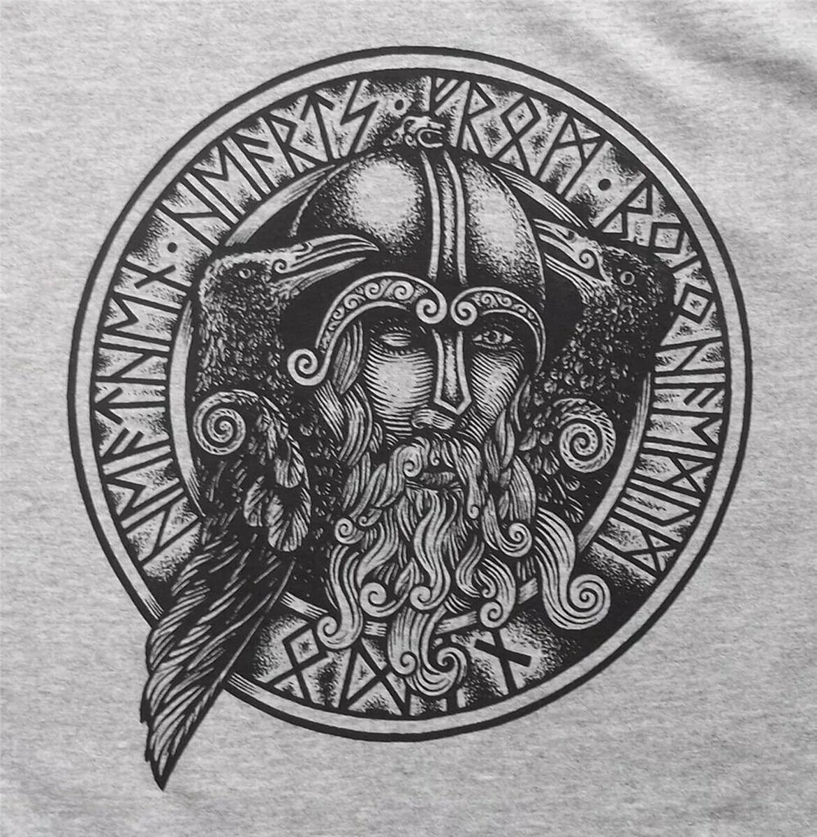 Один это бог чего. Скандинавский Бог один Викинги. Скандинавская мифология Odin. Славянский Бог Варуна. Славянский Бог Варуна символ.