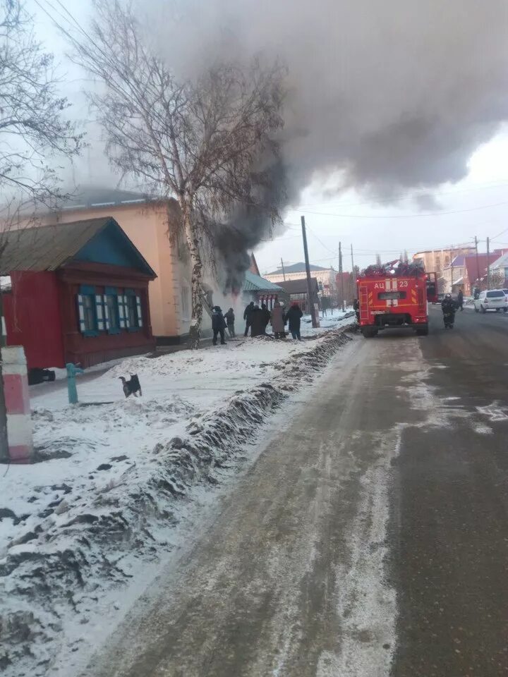 Бузулук новости на сегодня оренбургская. Пожар в Бузулуке 23мая2023. Пожар в Бузулуке. Пожар в Бузулуке сейчас. Пожар в большой Мурте.