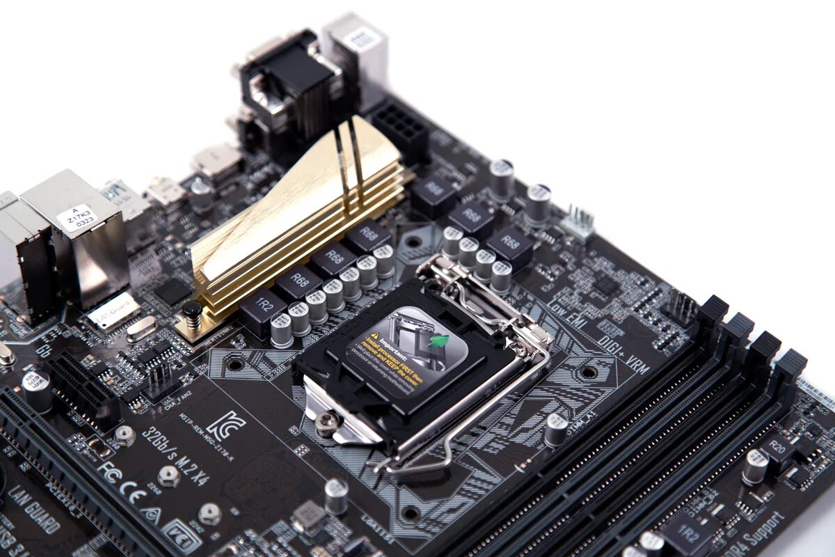 Asus z170 pro gaming lga1151. Материнка асус 1151 сокет. Asus z170-p. Материнка asus z170. Asus 1151 ddr 4 z170.