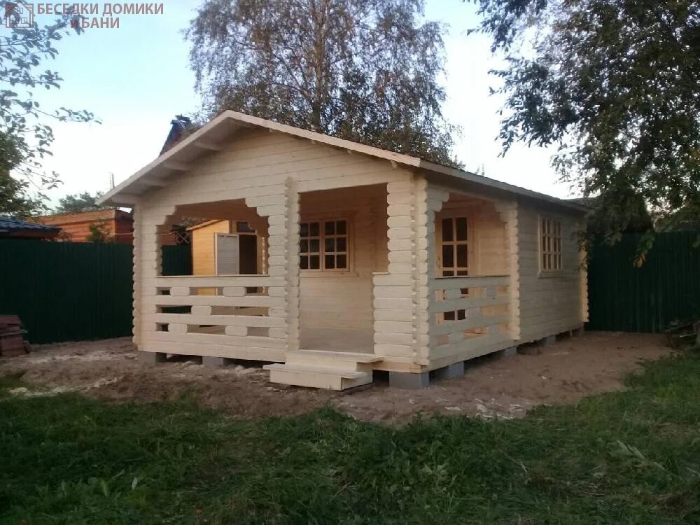 Бюджетный дом для постоянного проживания одноэтажные. Щитовой дом. Каркасный дом на 6 сотках. Каркасно щитовой домик. Каркасный дом кедр 6х9.
