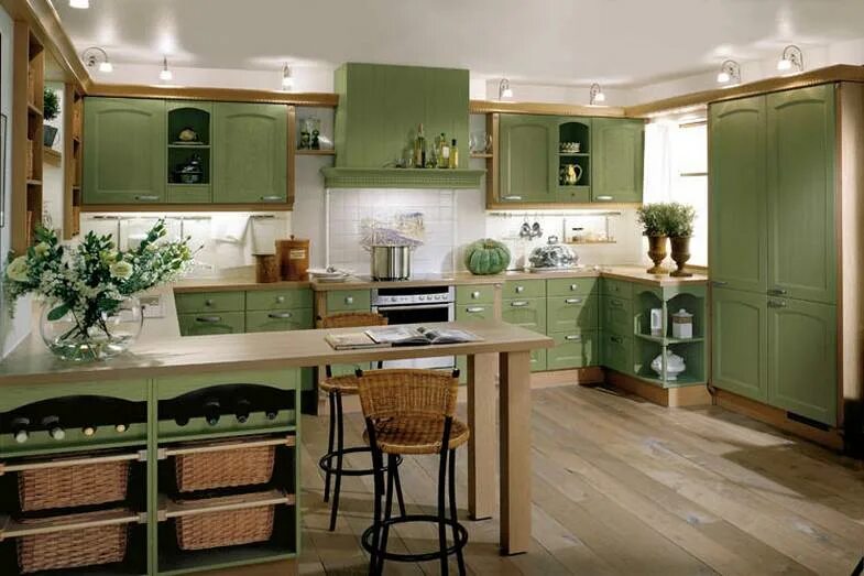 Кухня оливкового цвета. Кухонный гарнитур оливкового цвета. Терракотовая кухня в интерьере. Кухня прованс кухня гостиная прованс. Кухонный гарнитур фисташкового цвета.