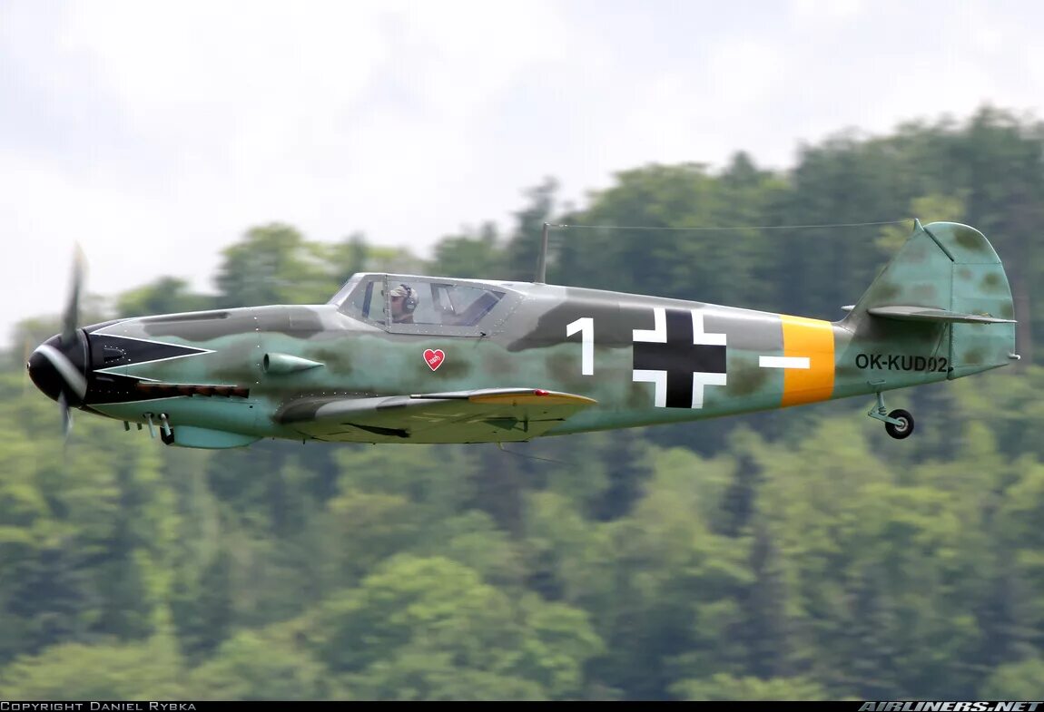 Самолёт Мессершмитт 109. Мессершмитт БФ 109. Messerschmitt bf.109 истребители Германии. Мессершмитт me-109 (bf109).