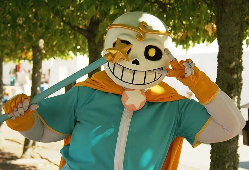 Dream cosplay. Косплей Дрим Санса. Костюм Дрим Санса. Косплей андертейл ау. Dream Sans в костюме.