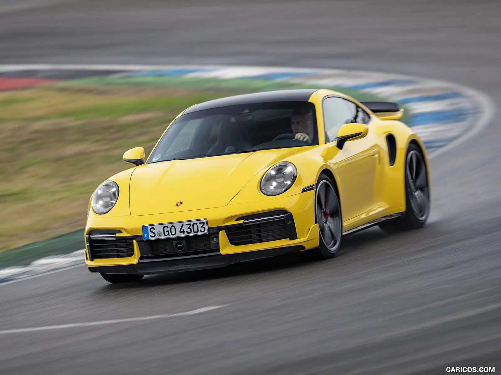 Порше турбо 2025. Порше 911 2025. порше 911 турбо с 2025. porsche 911 turbo s 2025 желтый. порше 911 2025 желтый.