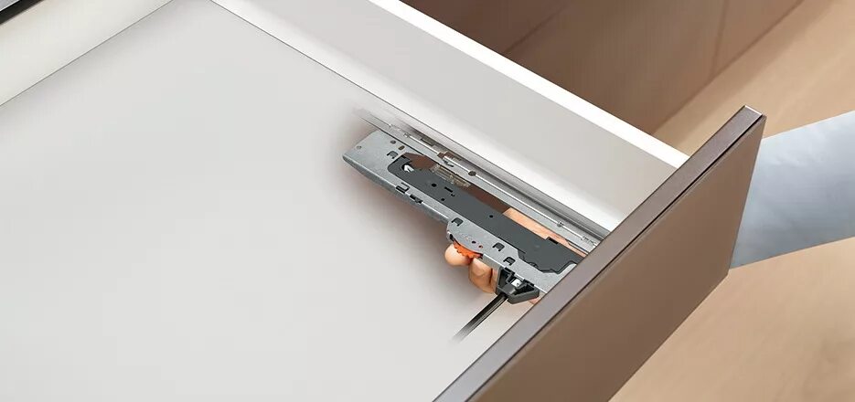 Открывание пуш ап. Tip-on тандембокс blumotion. направляющие blum tandembox. направляющие для ящиков блюм push to open. направляющие блюм пуш.