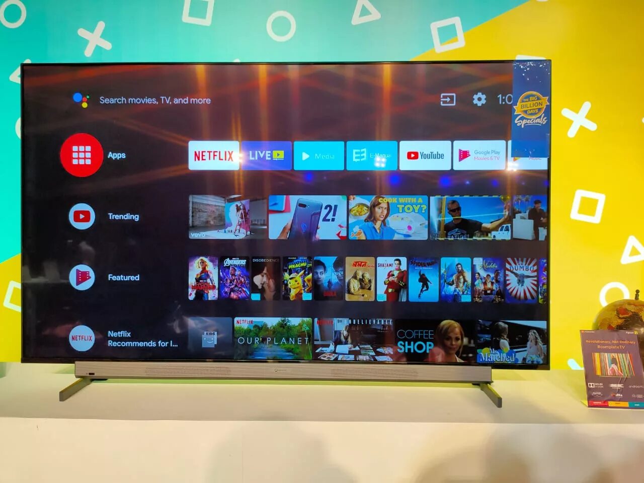 Мире беспроводной транзисторный телевизор motorola astronaut tv. Телевизор моторола. Телевизор motorola. Моторола тв старая. Телевизор 32 pro tv.