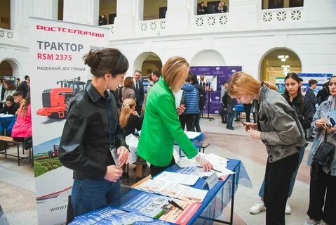Вакансия выставка спб