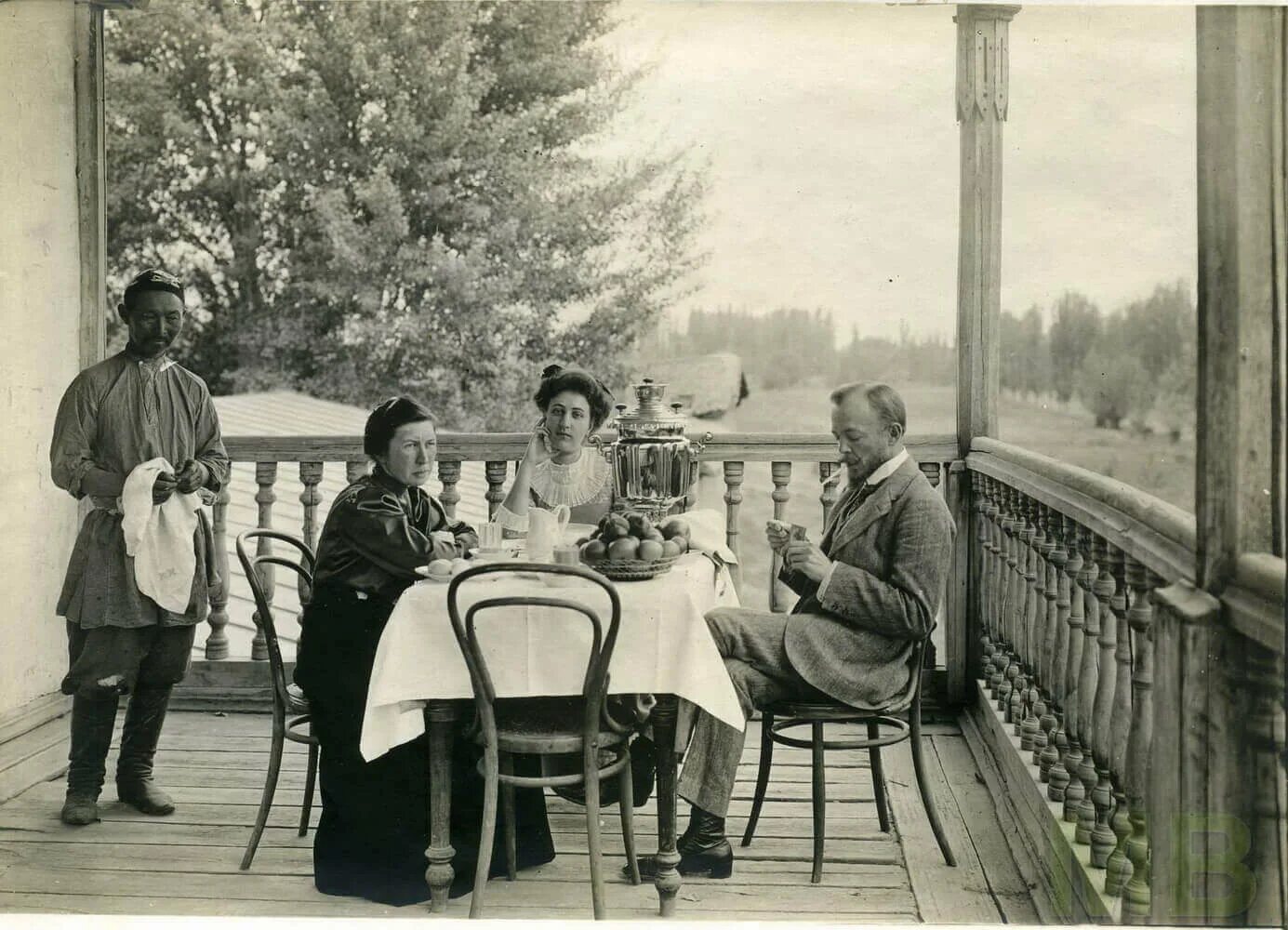 София орлова дворянская семья 1890. 19 век фотоателье дмитриев нижний новгород. Семья 19 века. Дворяне начала 20 века. Дворяне начало 20 века.
