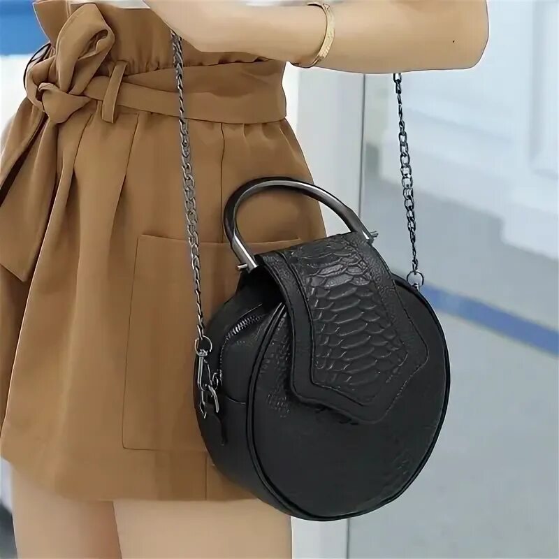Сумка на плечо с ручкой. Сумка женская ИП Ахмадиев Bag-Black. Круглая сумка. Маленькие сумочки женские. Маленькая круглая сумочка.
