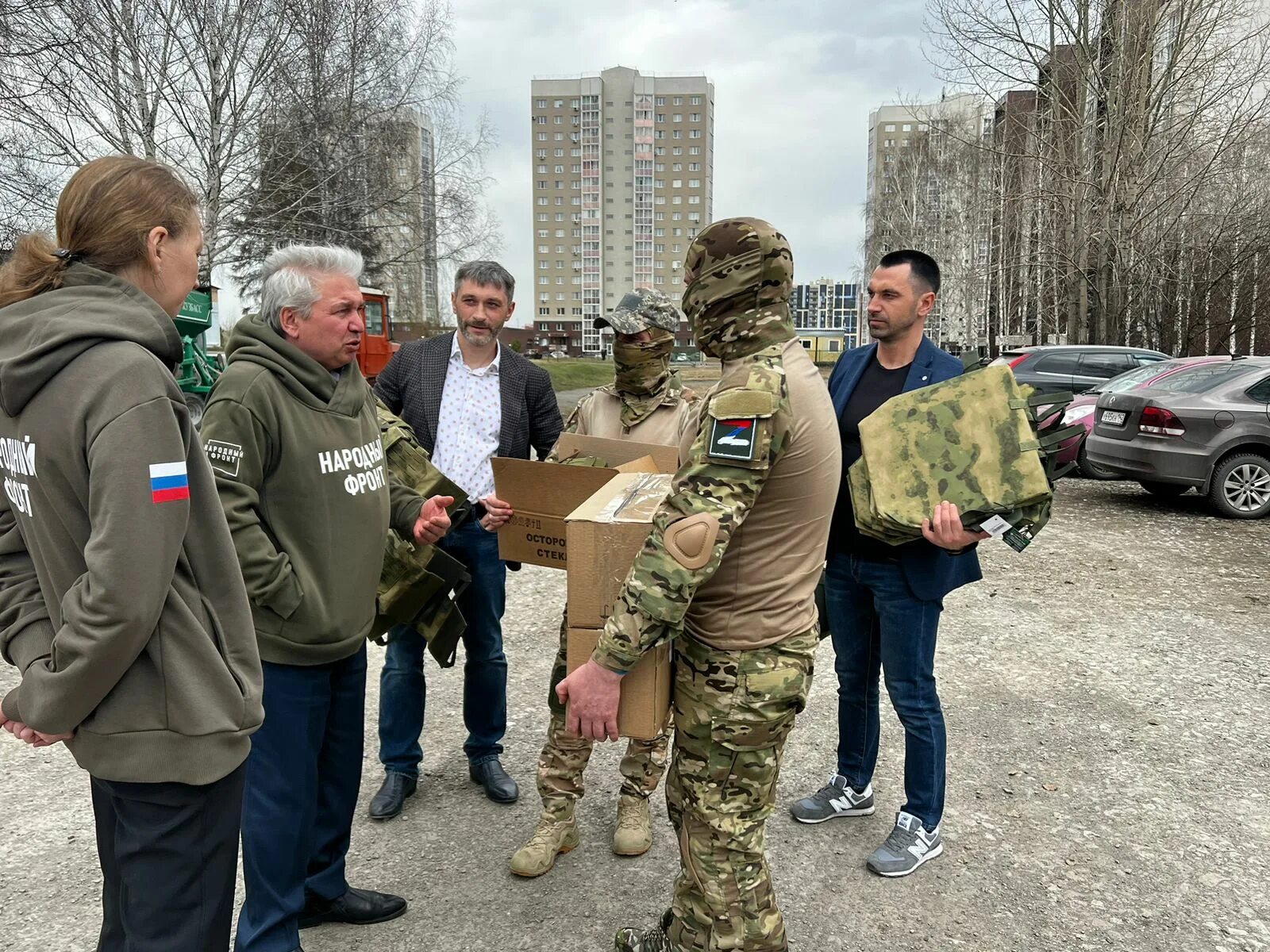 Добровольцы сво хмао. Российский добровольческий корпус. Волонтеры помогают сво. Молодежь Патриоты России. Волонтеры сво поддержка помощь.