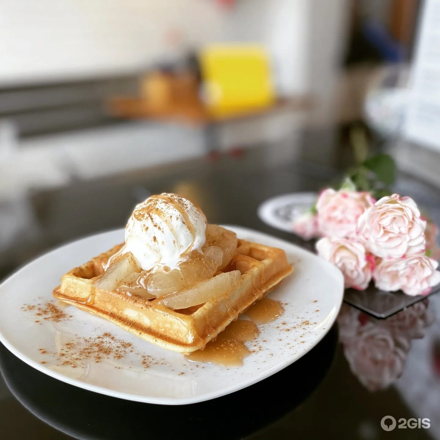 вафли с ореховой пастой. кафе кофе и вафли спб. бельгийские вафли с кофе. счастье в кофе и вафлях. вафли кофе разговоры.