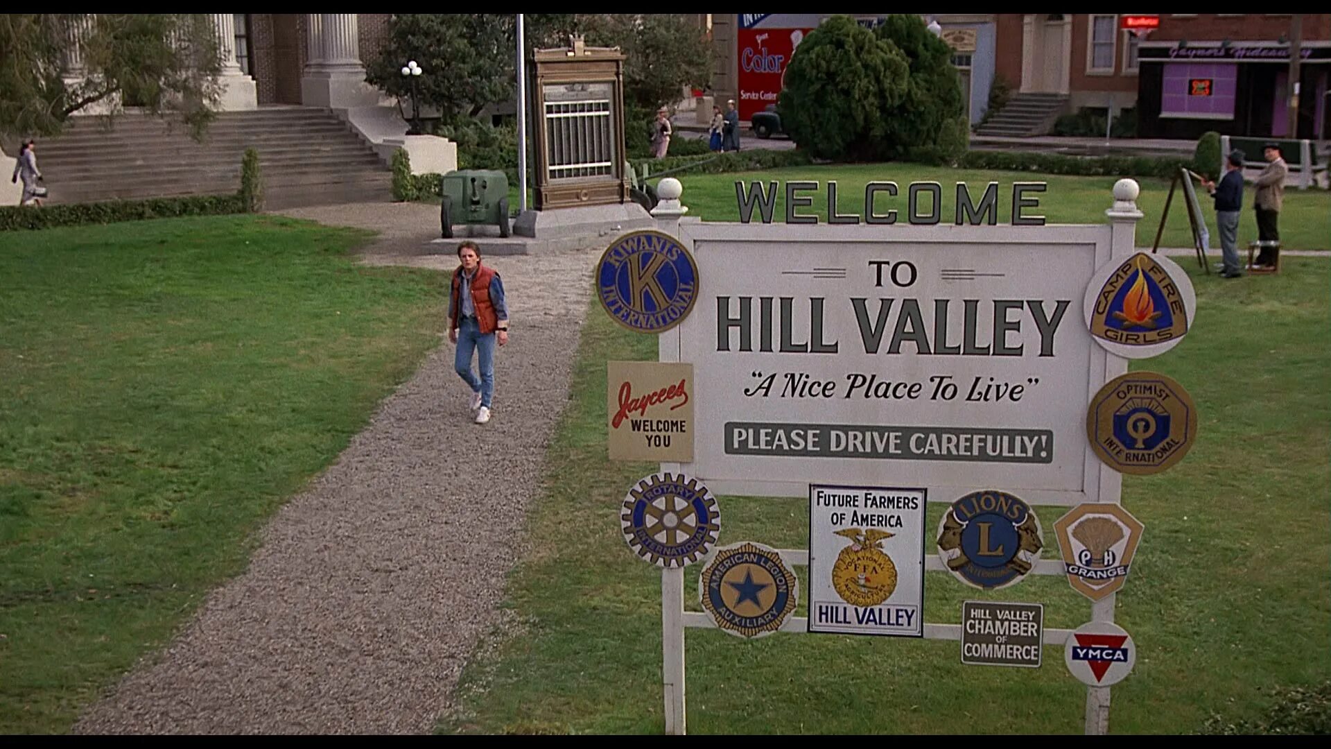 Назад в будущее Хилл Вэлли 1985. Площадь Хилл Вэлли. Hill Valley назад в будущее. Часы Хилл Вэлли.