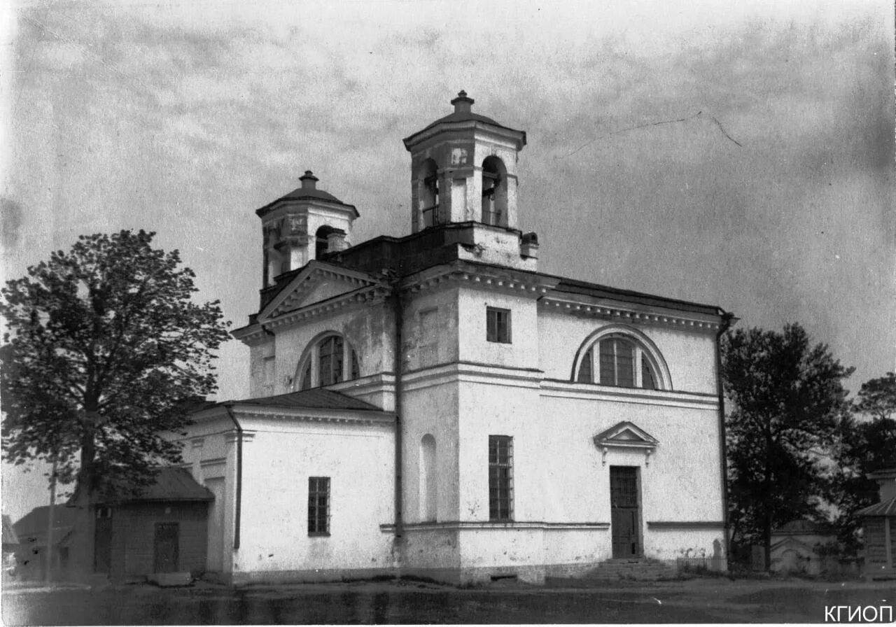 Храм Смоленской иконы Божией матери в Пулково. Смоленская Церковь в Пулково Кваренги. Смоленская Церковь в Пулкове (разрушена в 1944). Це́рковь Смоле́нской ико́ны Бо́жией ма́тери в Пулкове.